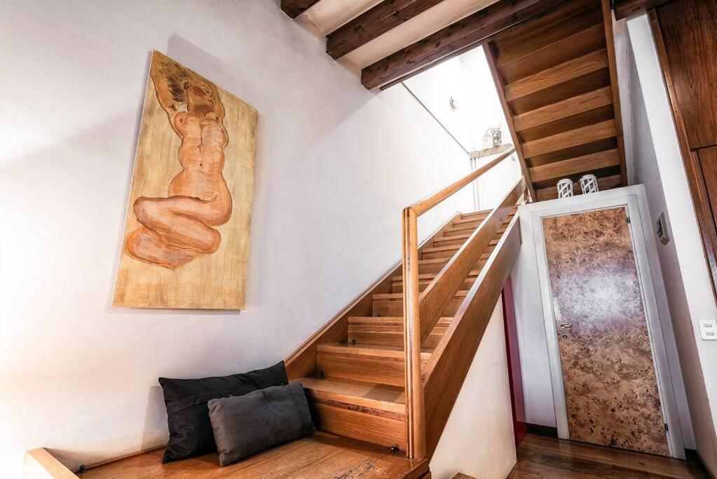Loft Overlooking The Old Town . 펠트레 외부 사진