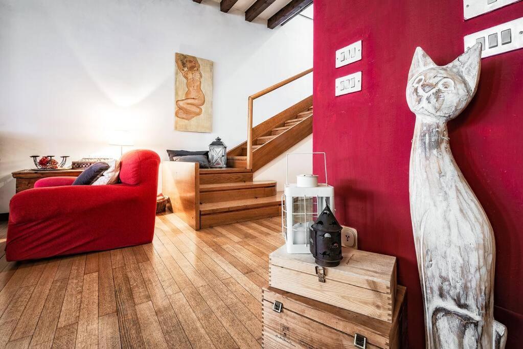 Loft Overlooking The Old Town . 펠트레 외부 사진